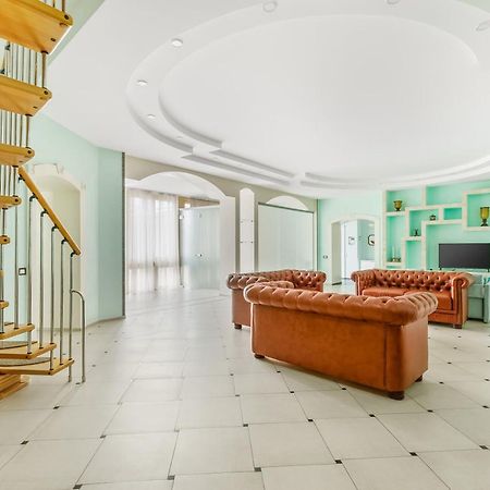 Deribasivska Cozy 4-Room Apartment Odessa Esterno foto